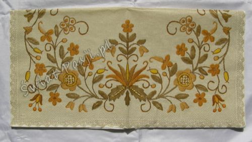 serwetka - haftowane kwiaty I